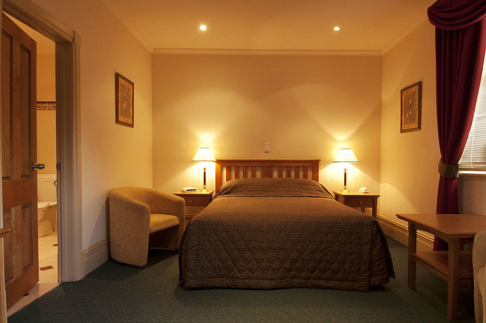 Loxton Community Hotel Motel Екстер'єр фото